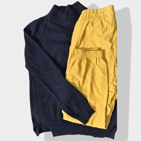 Sweaters - Navy Blue Pullover